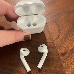 Apple AirPods 1st Generation